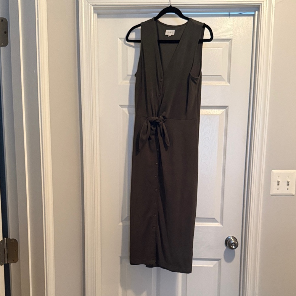 LOFT Sleeveless Dark Gray Midi Dress